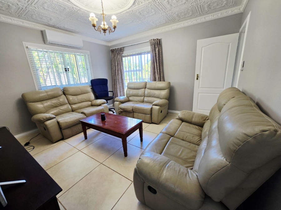 5 Bedroom Property for Sale in Heuwelsig Free State